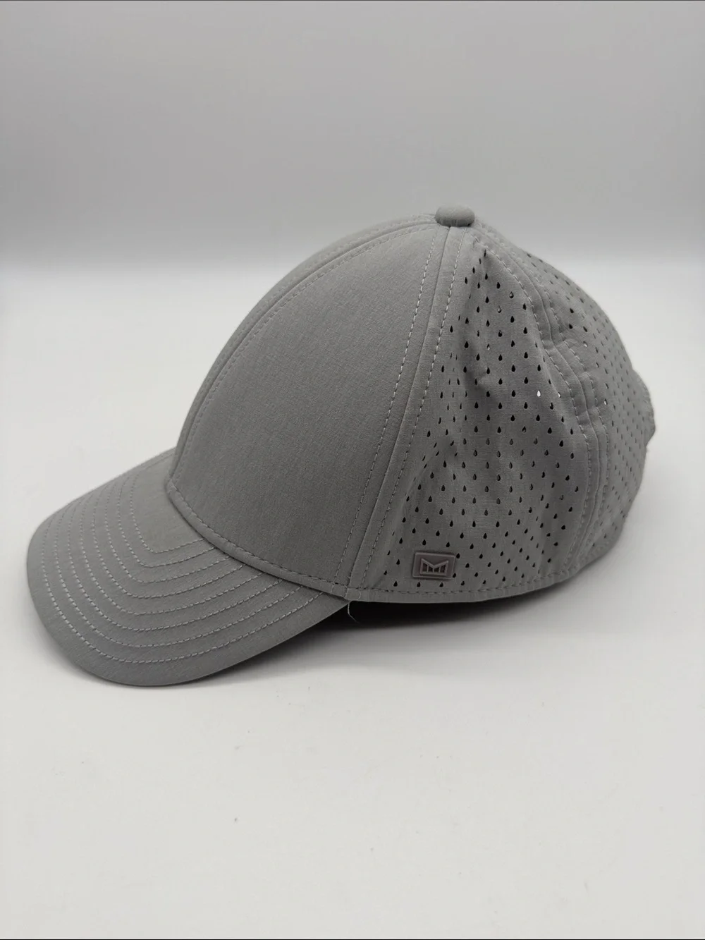 Hydro A-Game Melin Hat Gray Snap Back